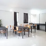 Oyo 14618 Scholars Inn