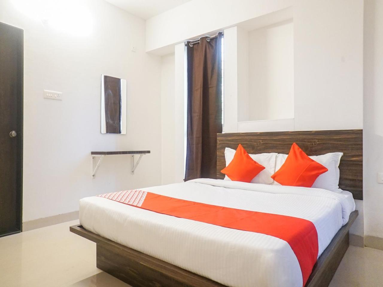 Hotel Oyo 14618 Scholars